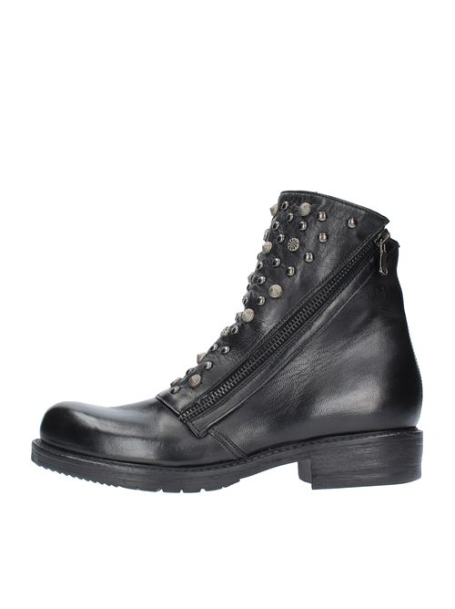 Stivaletti modello 32525/4 in pelle e borchie JP/DAVID | 32525/4 BORCHIENERO